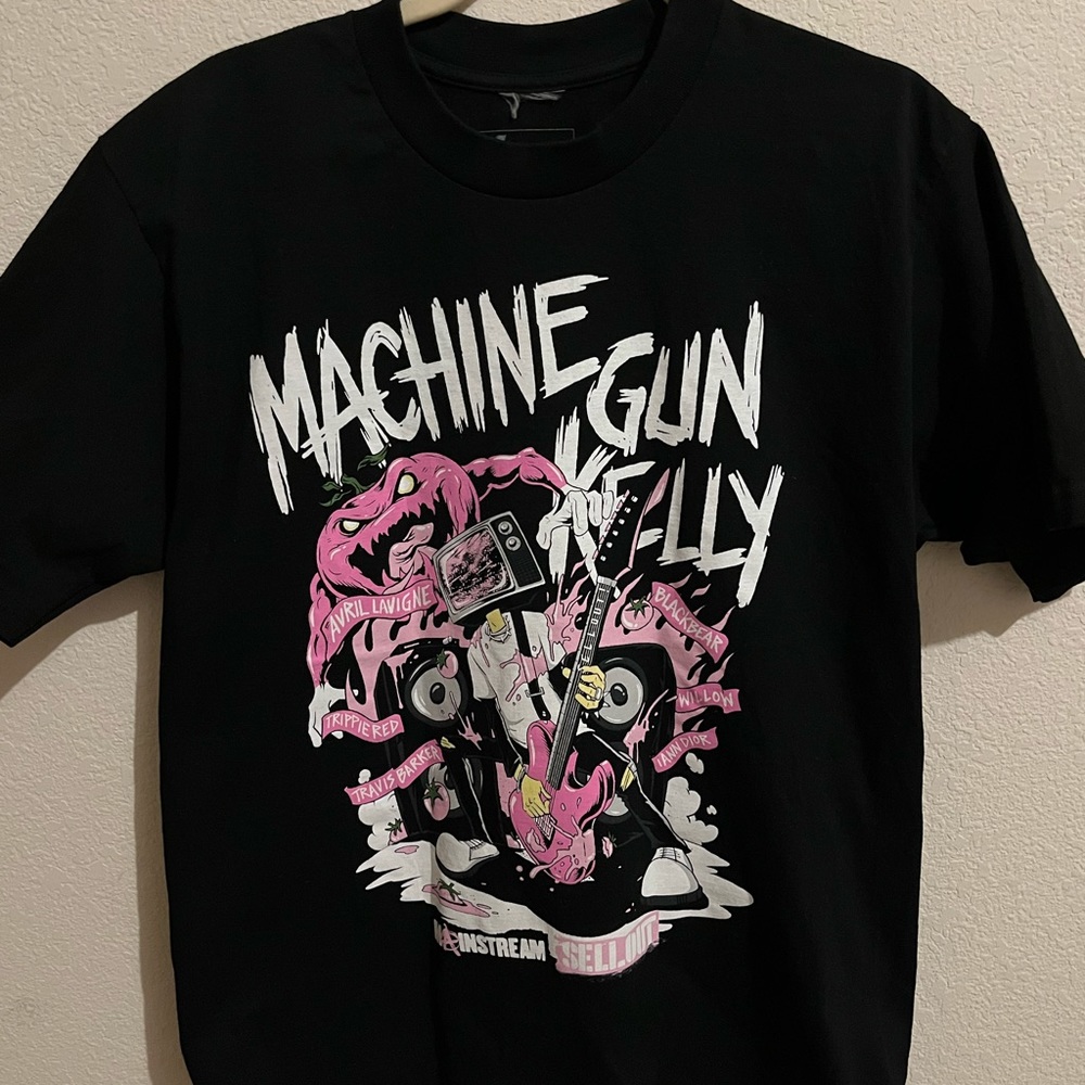 Machine Gun Kelly - Mainstrain Sellout Tour Tshirt